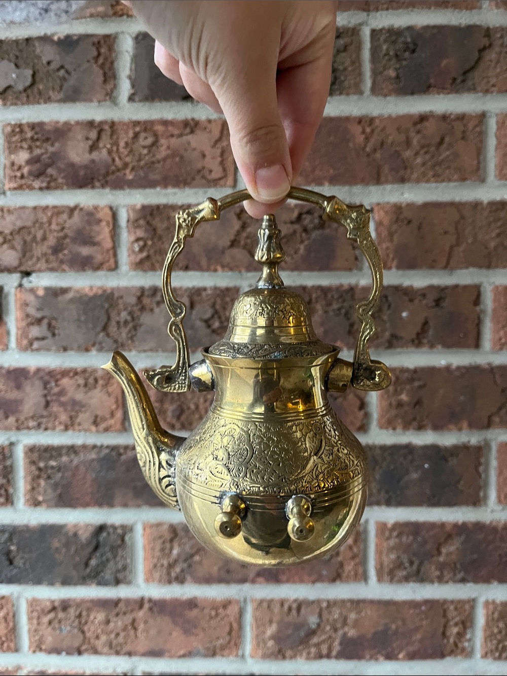 Ornate Brass Teapot with Engraved Detail - Gold Tone